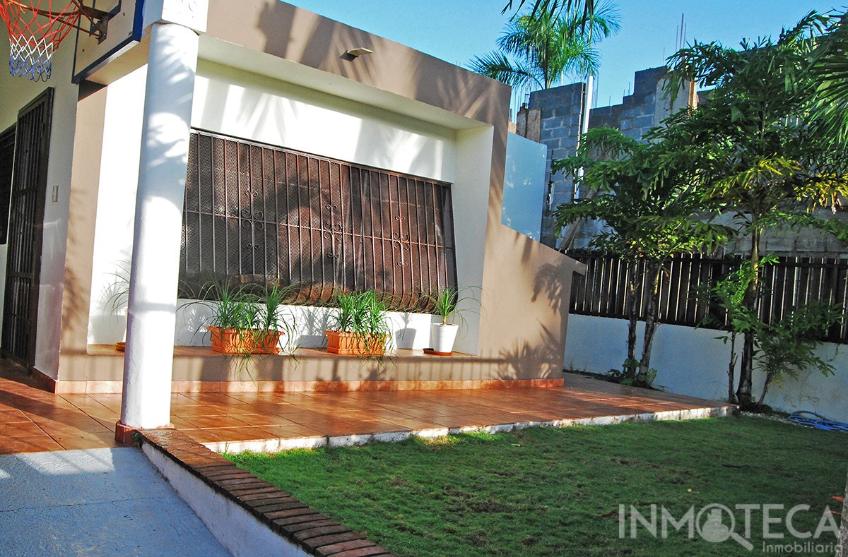 House / Villa for sale in Arroyo Hondo, Santo Domingo